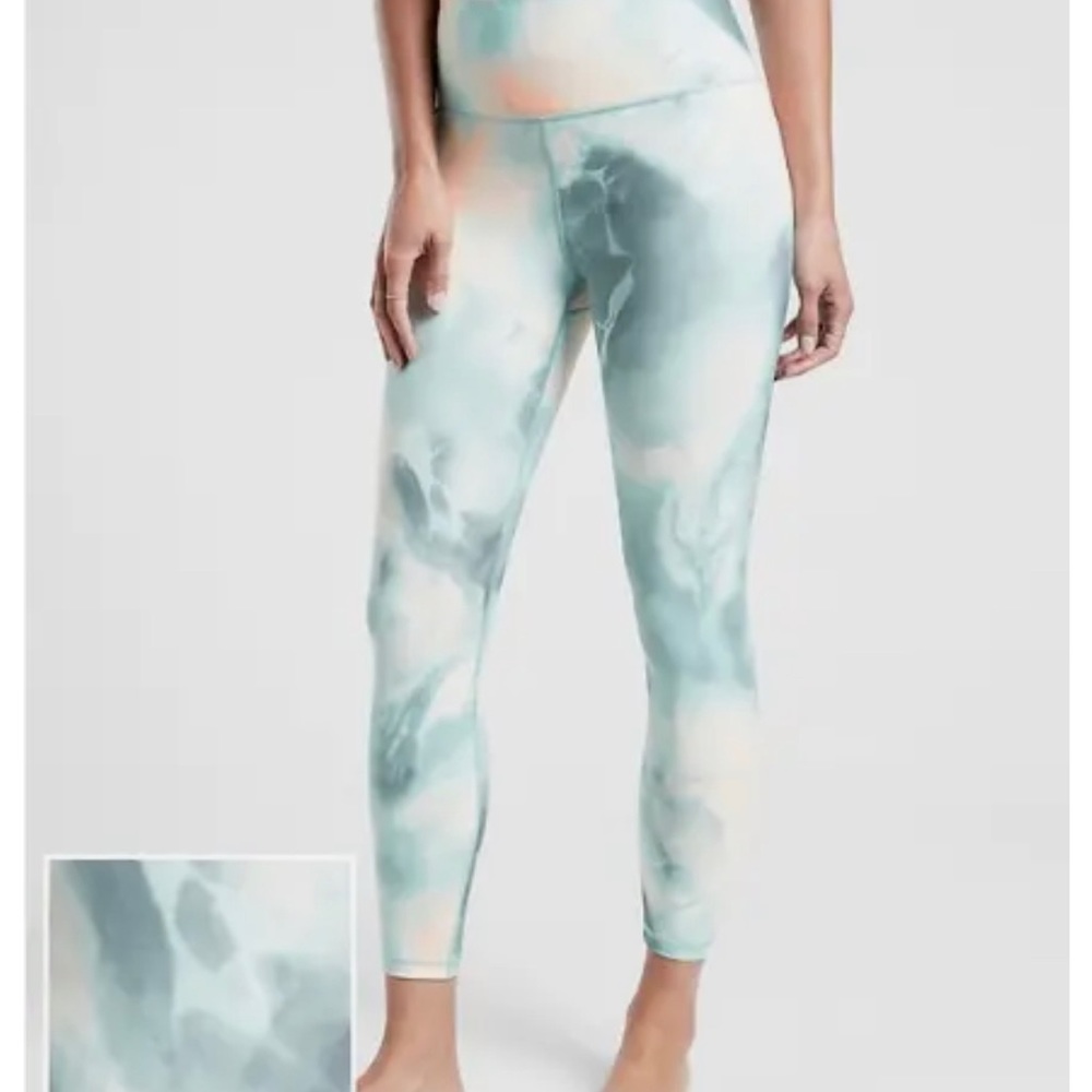 ATHLETA Elation Printed 7/8 Tight Leggings Women's S Marine Wt Phone Pocket ✅‎